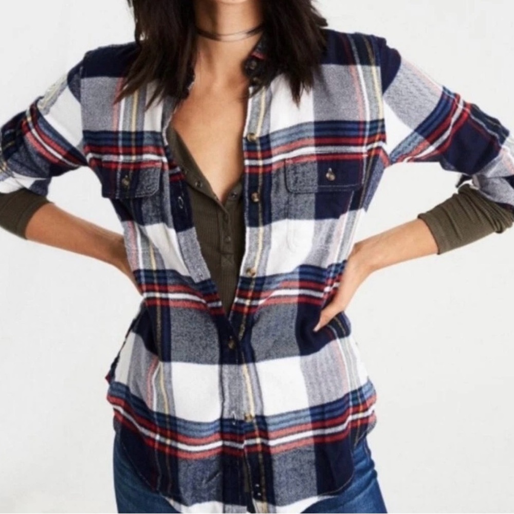 American Eagle Outfitters Navy and Red Plaid Button-Down Shirt